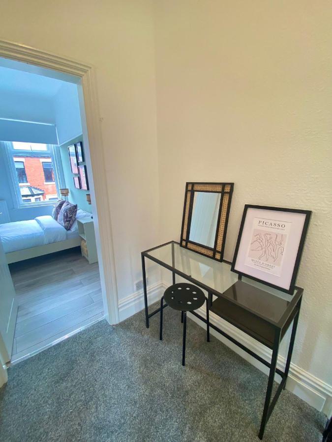 Kingdom Lodgings Blackpool Esterno foto