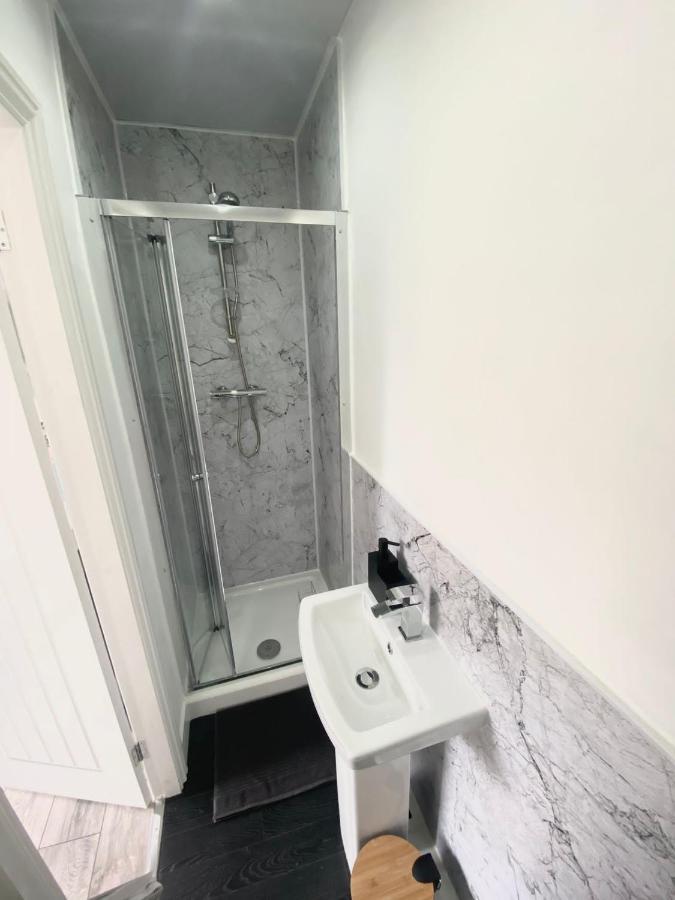 Kingdom Lodgings Blackpool Esterno foto